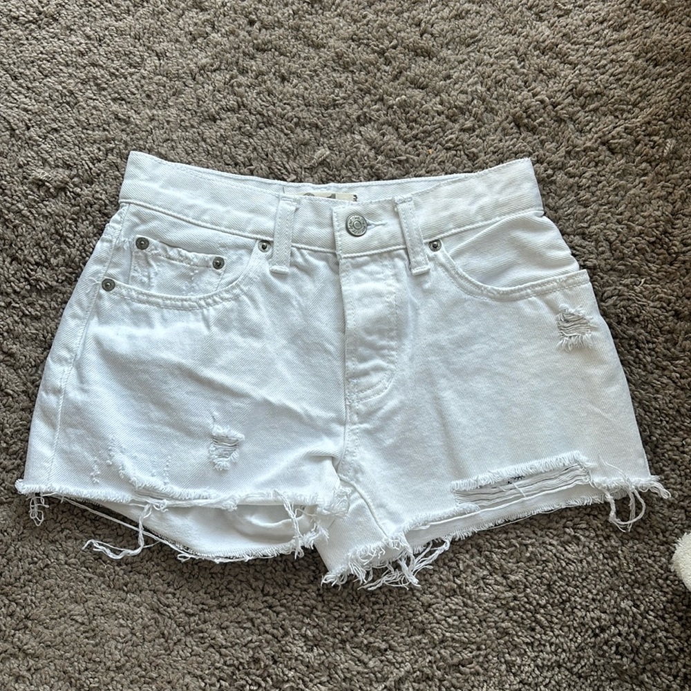 Free People We The Free White Distressed Frayed Denim Shorts Size 24